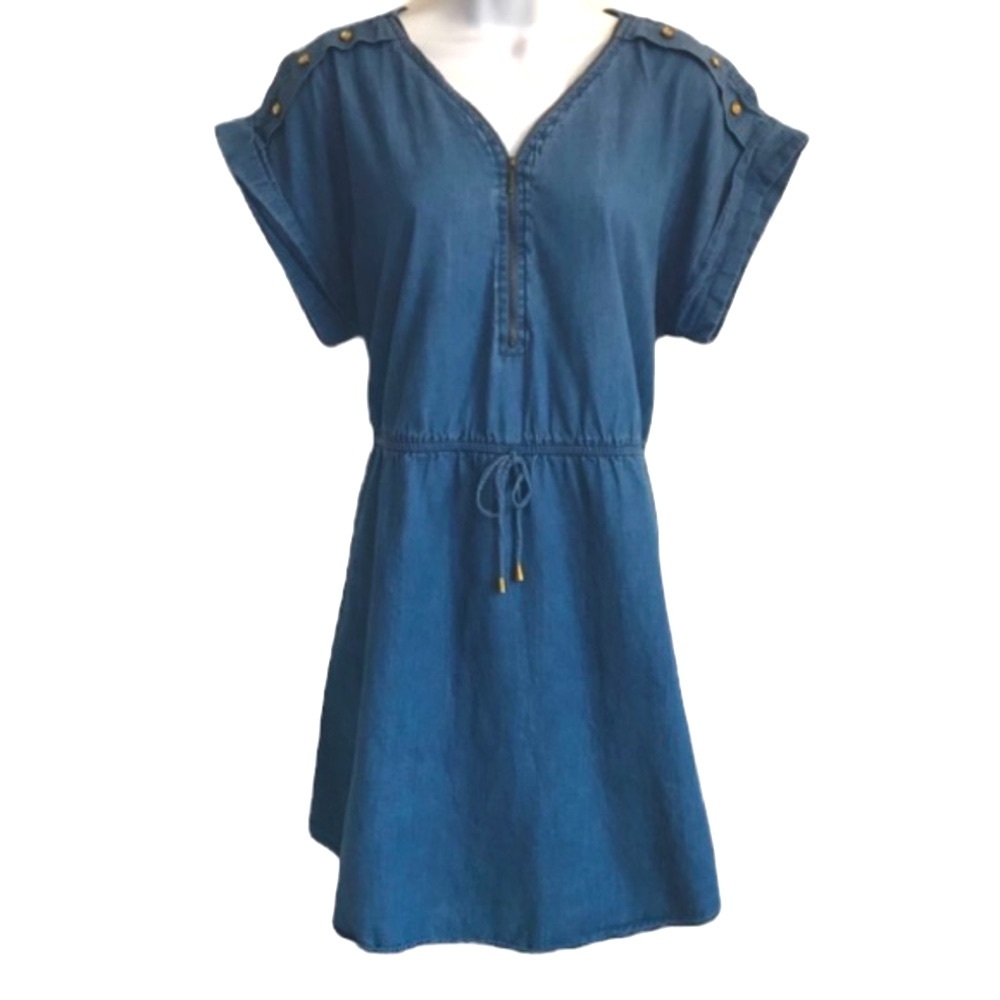 Speed Control Women’s L blue denim v-neck ss dress with gold tone details in EUC